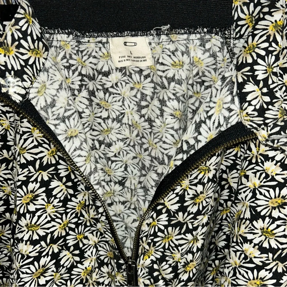 Daisy print skater skirt size L - Picture 3 of 5